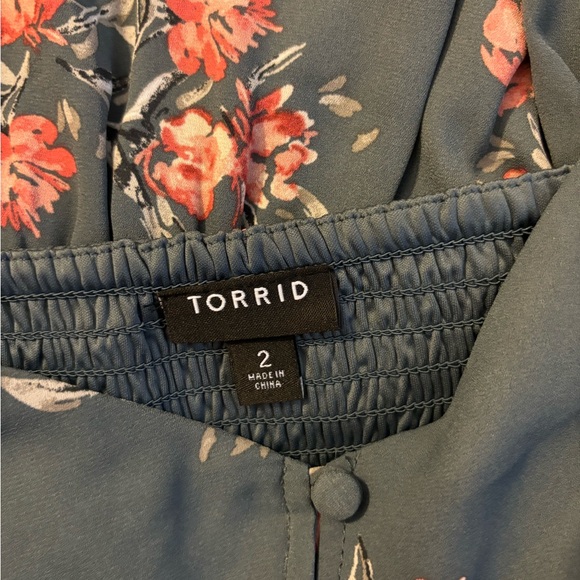 Torrid size 2 Georgette button front cami - Picture 5 of 5